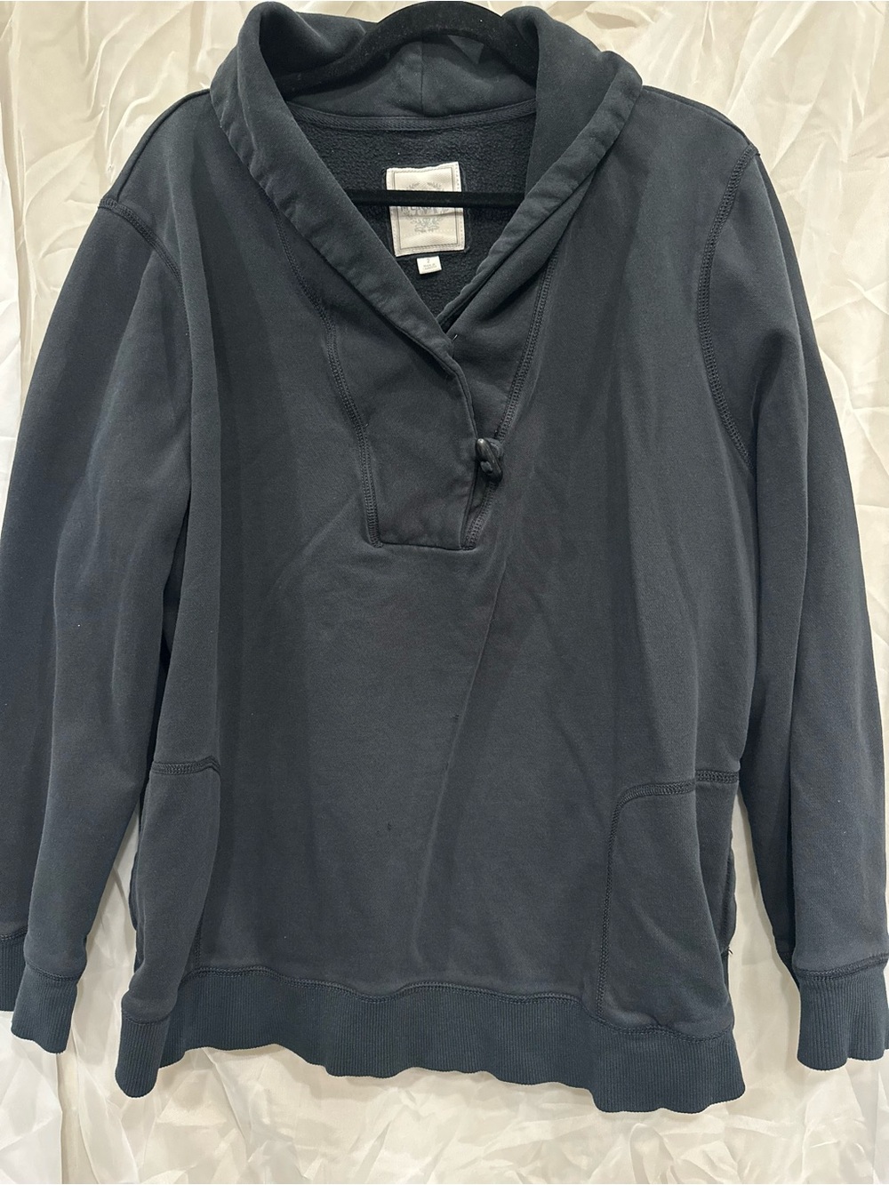 Merona Women’s Black Pullover Sweatshirt